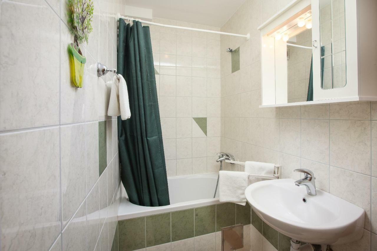 Apartments Cvjetni Dvori Makarska Zewnętrze zdjęcie