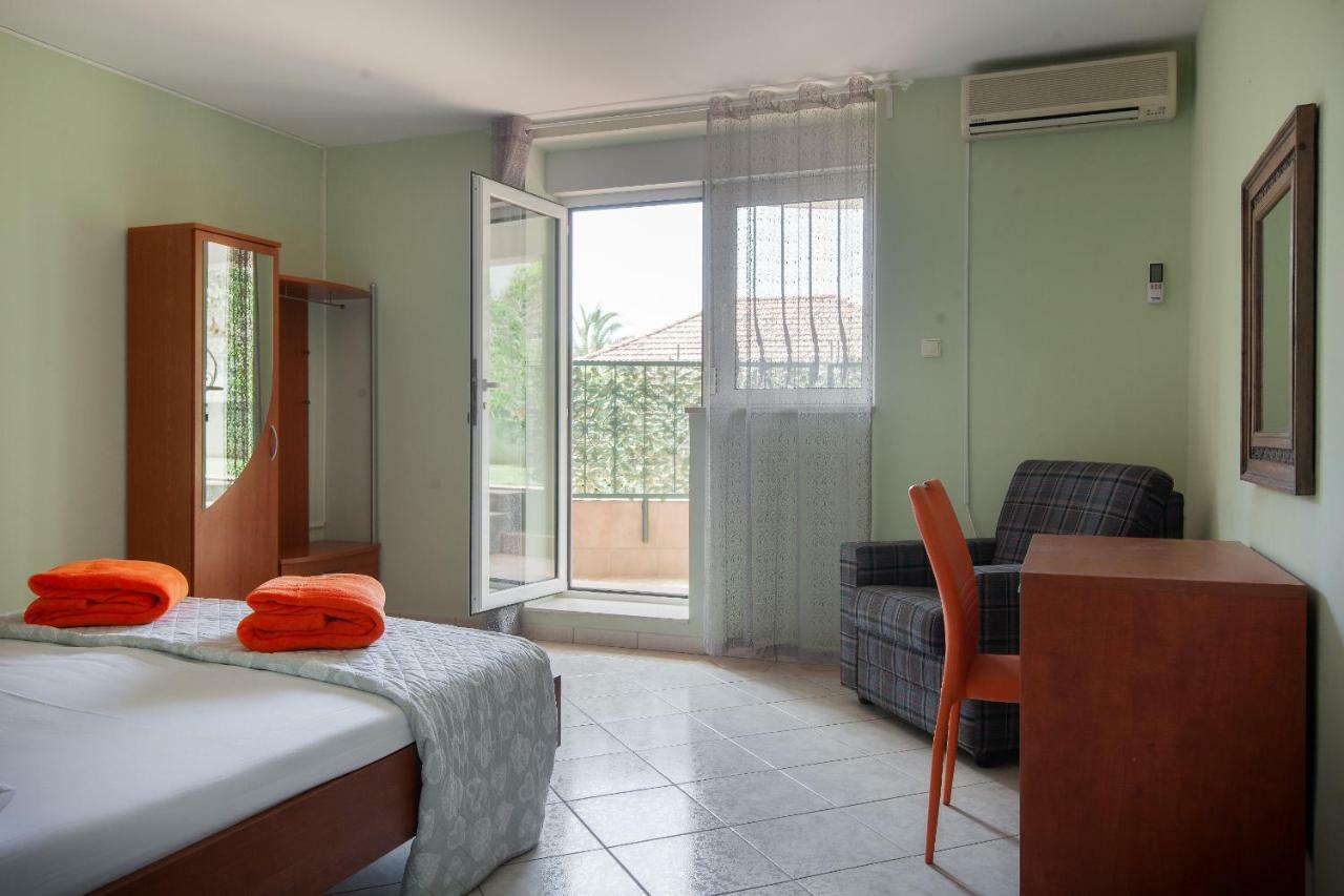 Apartments Cvjetni Dvori Makarska Zewnętrze zdjęcie