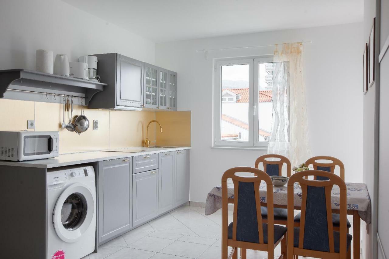 Apartments Cvjetni Dvori Makarska Zewnętrze zdjęcie